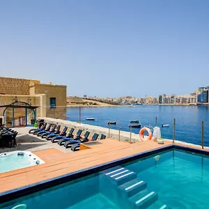 Waterfront With Pool And Jacuzzi , Valletta Malta